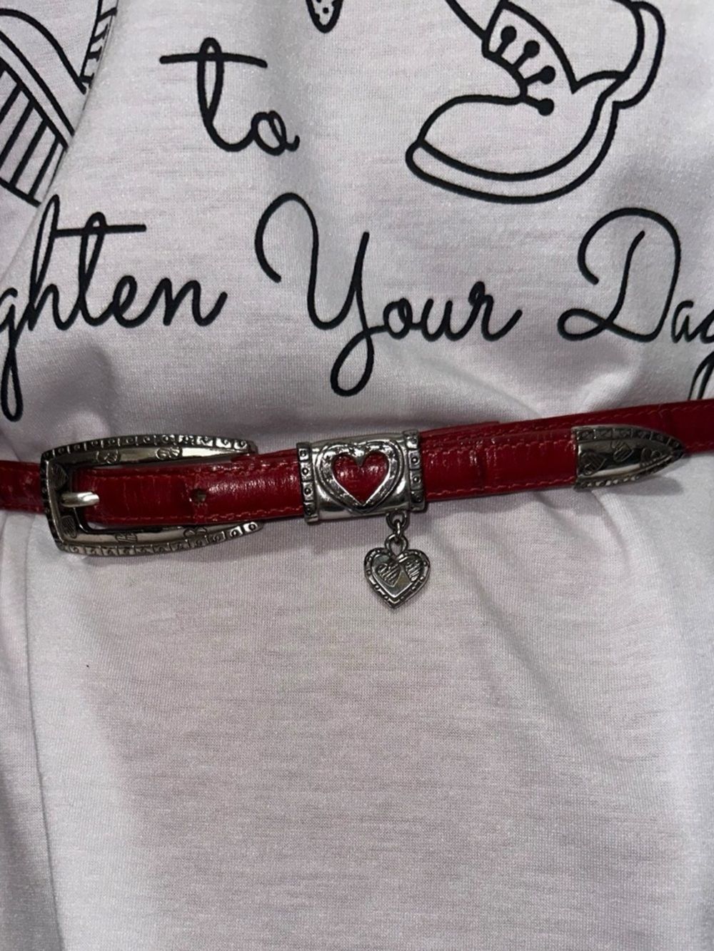 Brighton Croc Embossed Red Leather Belt Heart Charm Skinny Womens Size S 28 - Picture 8 of 9
